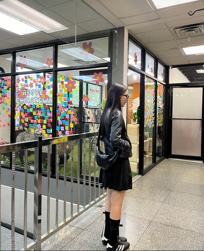 Jennie of Blackpink wears Adidas Taekwondo (Instagram)