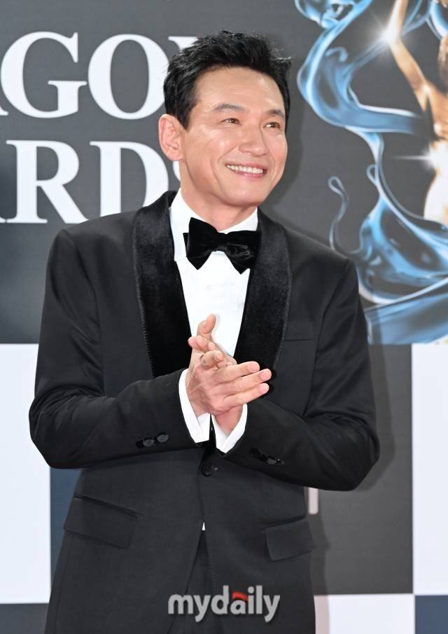 황정민 / 마이데일리