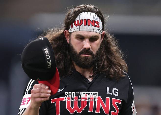 ▲ 마이너리그 등판에서 고전을 이어 가며 메이저리그 무대가 멀어지고 있는 케이시 켈리 ⓒ곽혜미 기자