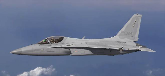 단좌형 FA50 이미지