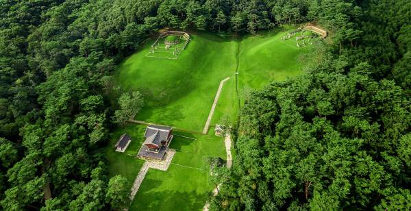 현릉 전경(궁능유적본부)