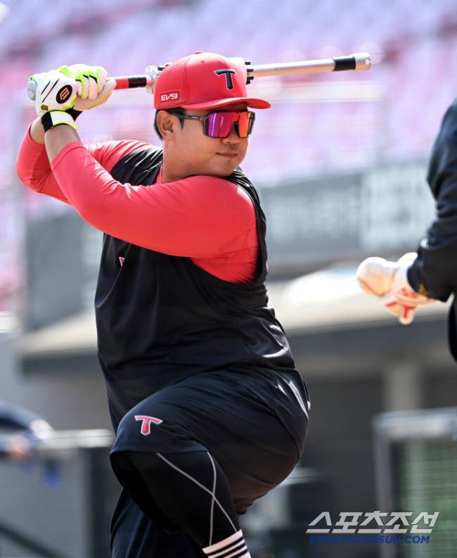 23일 광주KIA챔피언스필드에서 열린 키움과 KIA의 개막전 경기, KIA 황대인이 타격훈련을 하고 있다. 광주=허상욱 기자wook@sportschosun.com/2024.03.23/