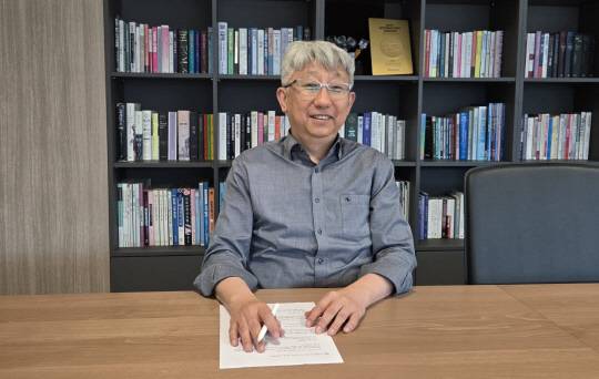 홍영진 민테크 대표가 지난 23일 대전광역시 유성구에 위치한 민테크 본사에서 디지털타임스와 인터뷰를 하고 있다. 사진= 박한나기자 park27@dt.co.kr