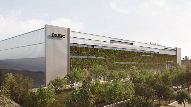 TSMC가 보쉬, 인피니언, NXP 등과 합작 설립한 ESMC를 통해 독일 드레스덴에 구축하는 최첨단 반도체 공장 조감도. [TSMC SNS]