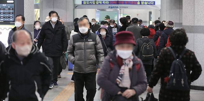 RSV가 유행하는 가을부터 이듬해 봄까지는 밀집·밀폐된 공공장소 방문을 자제하고, 마스크 착용 등 개인위생 수칙을 철저히 지켜야 한다. ⓒ시사저널 박정훈