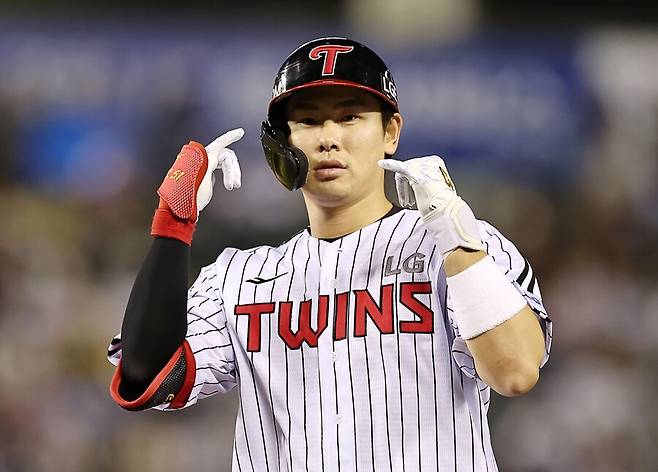 ▲ LG 부동의 리드오프인 홍창기의 부상으로 LG는 난데 없이 새 리드오프를 찾아야 하는 큰 과제에 직면했다 ⓒ연합뉴스