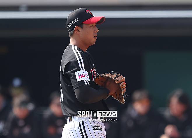 ▲ 올 시즌 정상적인 구위를 찾지 못하면서 아직 1군 등판 기회를 얻지 못하고 있는 정우영 ⓒ곽혜미 기자