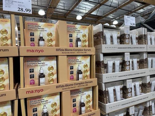 미국 LA의 한 코스트코 매장에서 판매 중인 한국산 화장품들 [촬영 임미나]