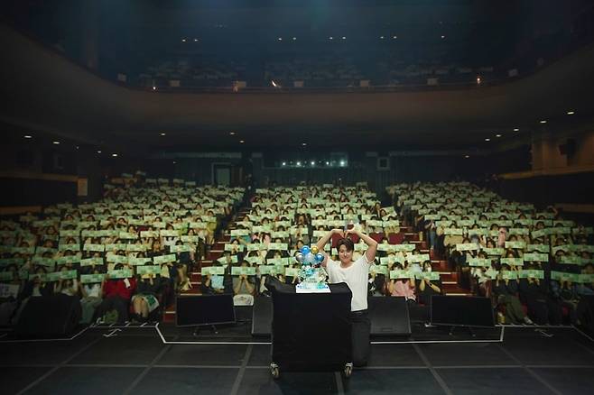 사진=사람엔터테인먼트