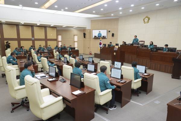 안동시의회는 26일 제258회 임시회 제2차 본회의를 열고 8일간의 회기를 마무리했다.