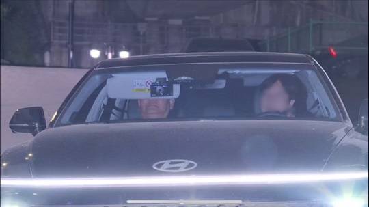 이상민 전 행정안전부 장관이 조사를 마치고 청사를 빠져나가는 모습