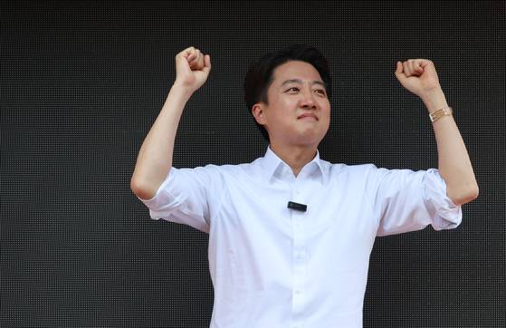 지지 호소하는 이준석 개혁신당 대통령 후보 [사진 연합뉴스]