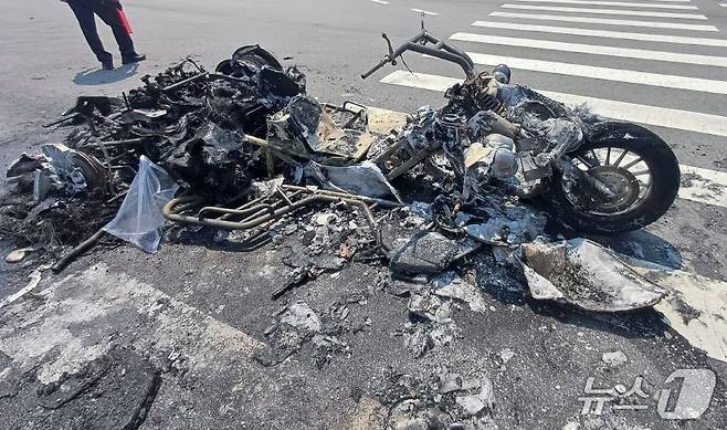 서산 부적면 간월도리 교통사고 현장. (서산소방서 제공, 재판매 및 DB금지) / 뉴스1