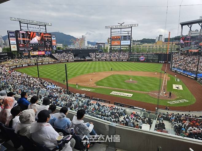 24일 대전 한화생명 볼파크에서 롯데와 한화가 2025 KBO리그 정규시즌 경기를 치르고 있다. 대전 | 김동영 기자 raining99@sportsseoul.com