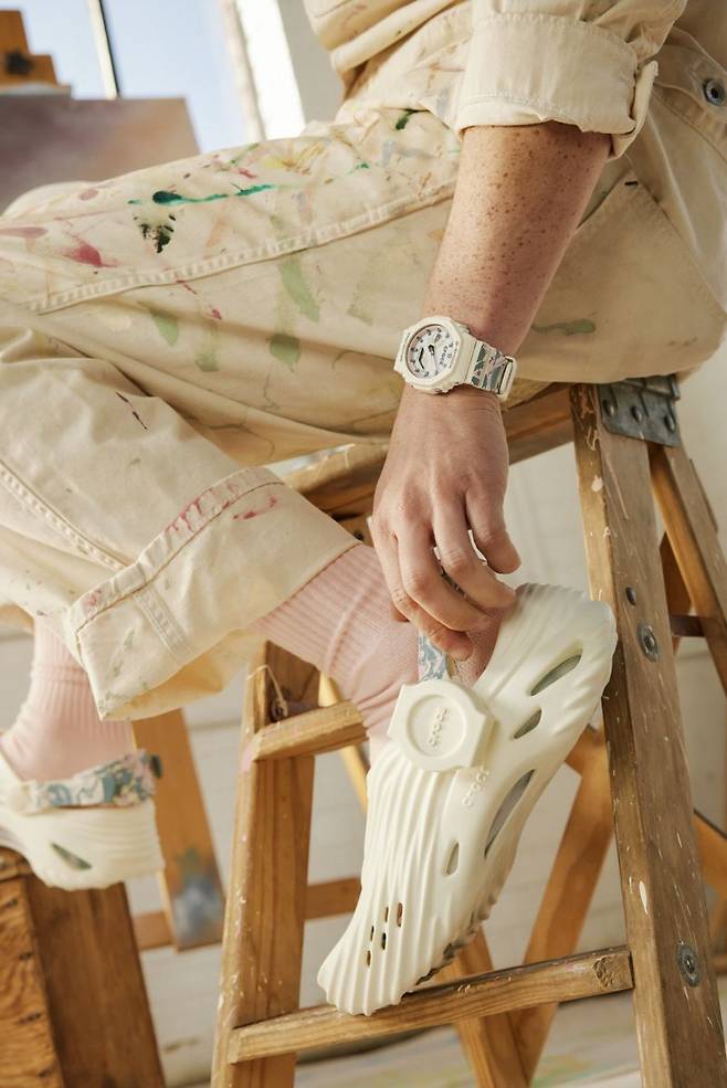 지샥 x 크록스 에코 웨이브 번들 화보. 크록스 제공