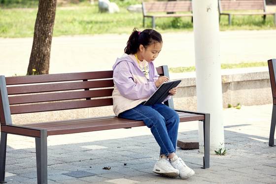 그림책에서는 그림이 큰 비중을 차지하기 때문에, 자신이 선호하는 그림 그리기 방식을 찾는 과정도 중요하다.