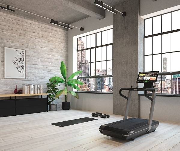 < 유산소와 근력운동이 모두 가능한 최첨단 트레드밀 ‘테크노짐 런’ / 테크노짐 제공 >