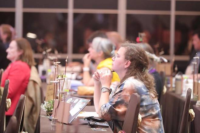 [춘천=뉴시스] 26일 춘천시는 인형극 국제조직 유니마(UNIMA) 제24회 총회 개회식이 이날 춘천 베어스호텔 컨벤션홀에서 열렸다 고 밝혔다.춘천시 제공. *재판매 및 DB 금지