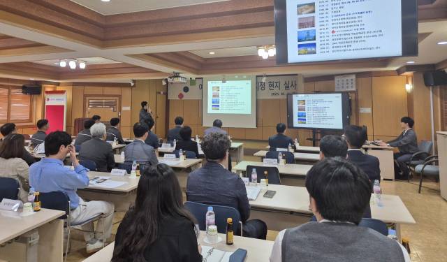 ▲고용노동부가 여수국가산단 고용위기지역 지정을 위해 현장실사를 진행하고 있다.ⓒ전남도 제공