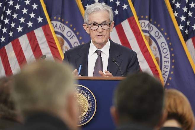 제롬 파월 미국 연방준비제도 의장이 지난 5월 7일 연방공개시장위원회 회의 후 기자들 질문에 답하고 있다. [사진 | 뉴시스]