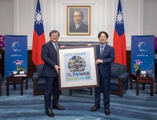 추타이위안 대만 위생복리부장(왼쪽). 라이칭더 대만 총통 [대만 총통부 캡처. 재판매 및 DB 금지]