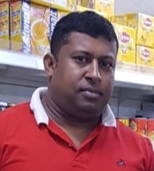 켈룸프레산가 재울스리랑칸 커뮤니티 대표.