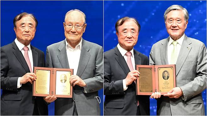 이영선 통일과나눔 재단 이사장이 26일 재단 출범 10주년 국민 보고회에서 이준용(왼쪽 사진 오른쪽) DL그룹 명예회장과 방상훈(오른쪽 사진 오른쪽) 조선일보 회장에게 감사패를 전달하고 있다./고운호 기자