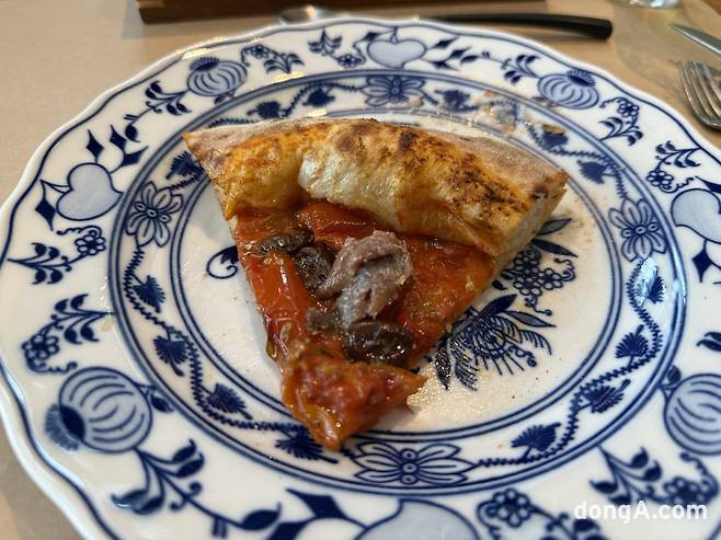 라시그노라 마리나라 피자.