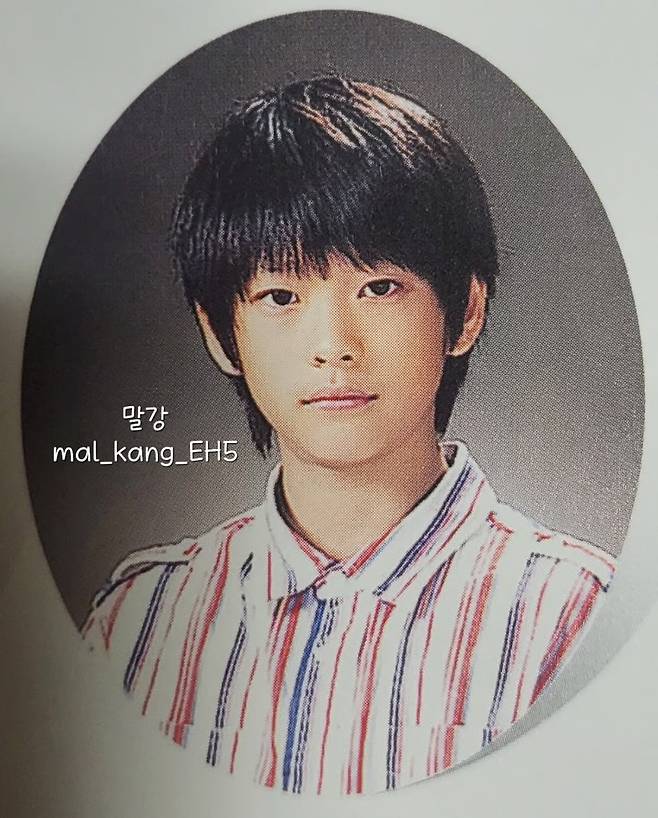 IMG_8650.jpeg 살아남기 힘들다는 초등학교 졸업사진 살아남은 남배우 4명