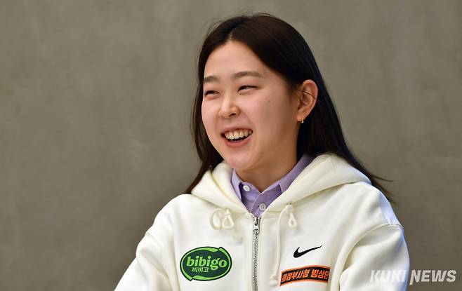 김민선이 지난 4월 서울 강남구 넥스트크리에이티브에서 쿠키뉴스와 인터뷰하고 있다. 곽경근 기자