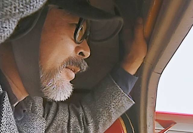 미야자키 하야오 감독은 아이들에게 즐거움을 줄 수 있는 애니메이션을 만들어야 한다는 신념이 있었지만, 동시에 현실에 대한 비판적 시각을 놓지 않았다. 그의 고뇌는 스튜디오 지브리가 만든 작품에 고스란히 녹아 있다. 스튜디오 디에이치엘 제공