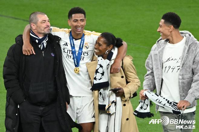 벨링엄 형제. 주드 벨링엄(사진 맨 왼쪽에서 두 번째), 조브 벨링엄(사진 맨 오른쪽). 사진=AFPBBNews=News1