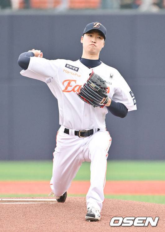 [OSEN=박준형 기자] 한화 엄상백.  2025.03.08 / soul1014@osen.co.kr