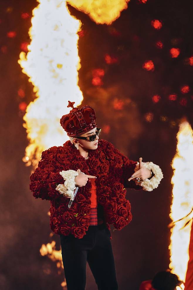 지드래곤(G-DRAGON). 갤럭시코퍼레이션