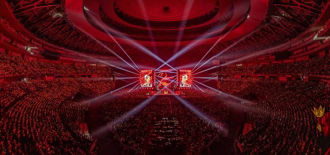 지드래곤(G-DRAGON)의 교세라돔 오사카 콘서트 현장 전경. 갤럭시코퍼레이션