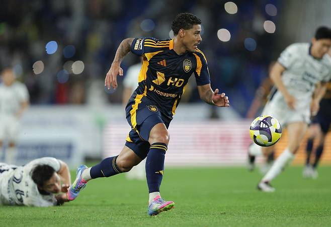 질주하는 에릭 [한국프로축구연맹 제공. 재판매 및 DB 금지]