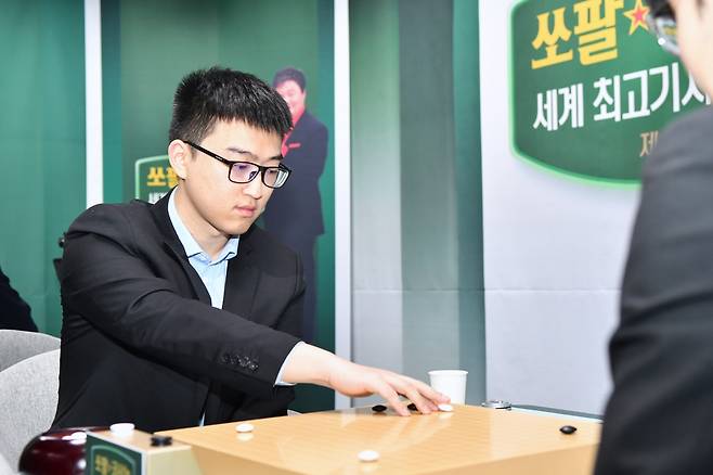 4전 전승으로 1위를 달리는 투샤오위 9단 [한국기원 제공. 재판매 및 DB 금지]