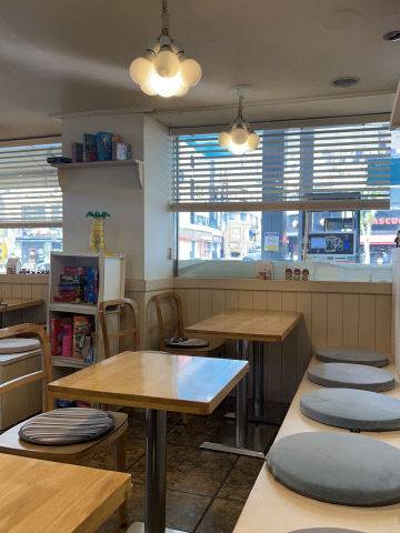 대전 서구 월평동에 위치한 '카페 모퉁이'