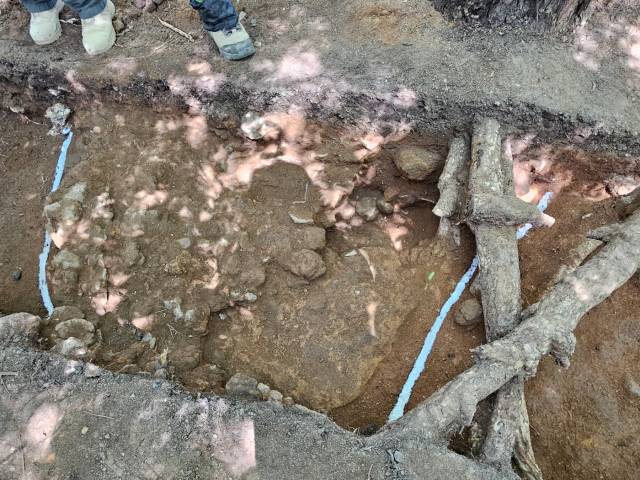 온천동 요지 시굴 조사에서 발결된 고려청자 가마터 관련 유적. 김효정 기자