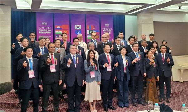 '2025 구미아시아육상경기선수권대회'를 기념해 마련된 '주한외교단 초청 글로벌 협력회의'에 참석한 주한 외교관들.