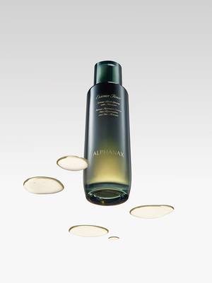 연작 ‘알파낙스 에센스 토너’