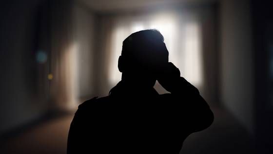 군 당국은 통신 보안을 위해 주요 직위자들에게 비화폰을 지급하고 있다. 중앙포토