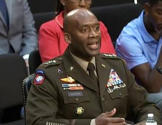 지난해 9월 미 상원 군사위원회 청문회에 참석한 제이비어 브런슨 주한미군사령관. 연합뉴스