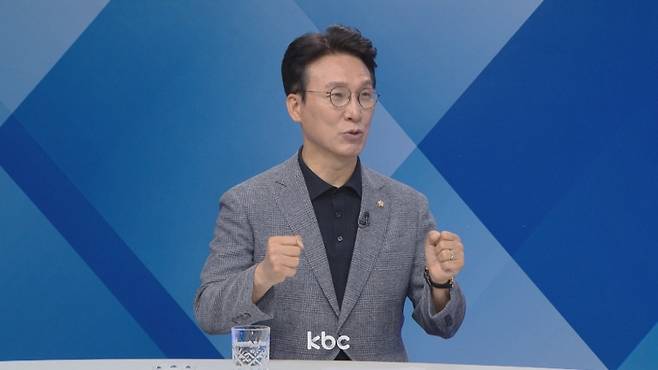 ▲ 27일 KBC 여의도초대석에 출연한 김민석 더불어민주당 선대위원장
