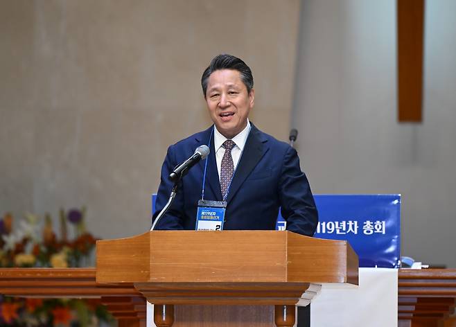 부총회장에 당선된 이기용 신길교회 목사가 28일 경기도 부천 서울신대에서 정견 발표를 하고 있다. 부천=신석현 포토그래퍼