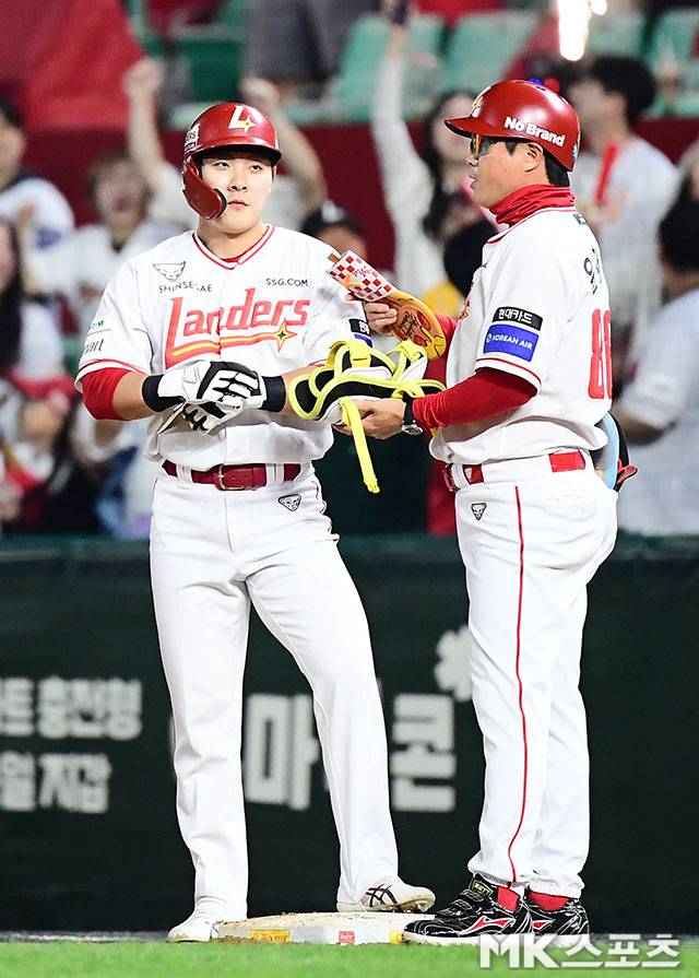 28일 인천 NC전에서 맹타를 휘두른 최준우. 사진=김영구 기자