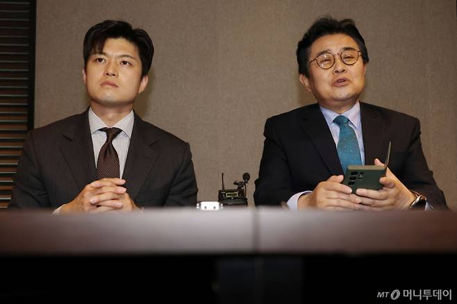 (서울=뉴스1) 이광호 기자 = 전병헌 새미래민주당 대표가 20일 오전 서울 여의도의 한 호텔에서 가진 김용태 국민의힘 비상대책위원장과의 회동에서 발언하고 있다.  2025.5.20/뉴스1  Copyright (C) 뉴스1. All rights reserved. 무단 전재 및 재배포,  AI학습 이용 금지. /사진=(서울=뉴스1) 이광호 기자