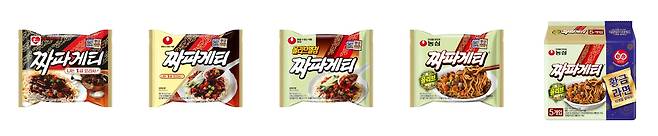 짜파게티 히스토리팩 이미지. 왼쪽부터 1984년, 1992년, 1997년, 2014년 패키지.