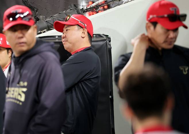 ▲ 올 시즌 속출하는 부상자에 시즌 운영에 어려움을 겪고 있는 이범호 KIA 감독 ⓒ연합뉴스