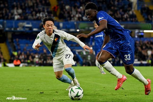 코스기 케이타(왼쪽). /AFPBBNews=뉴스1